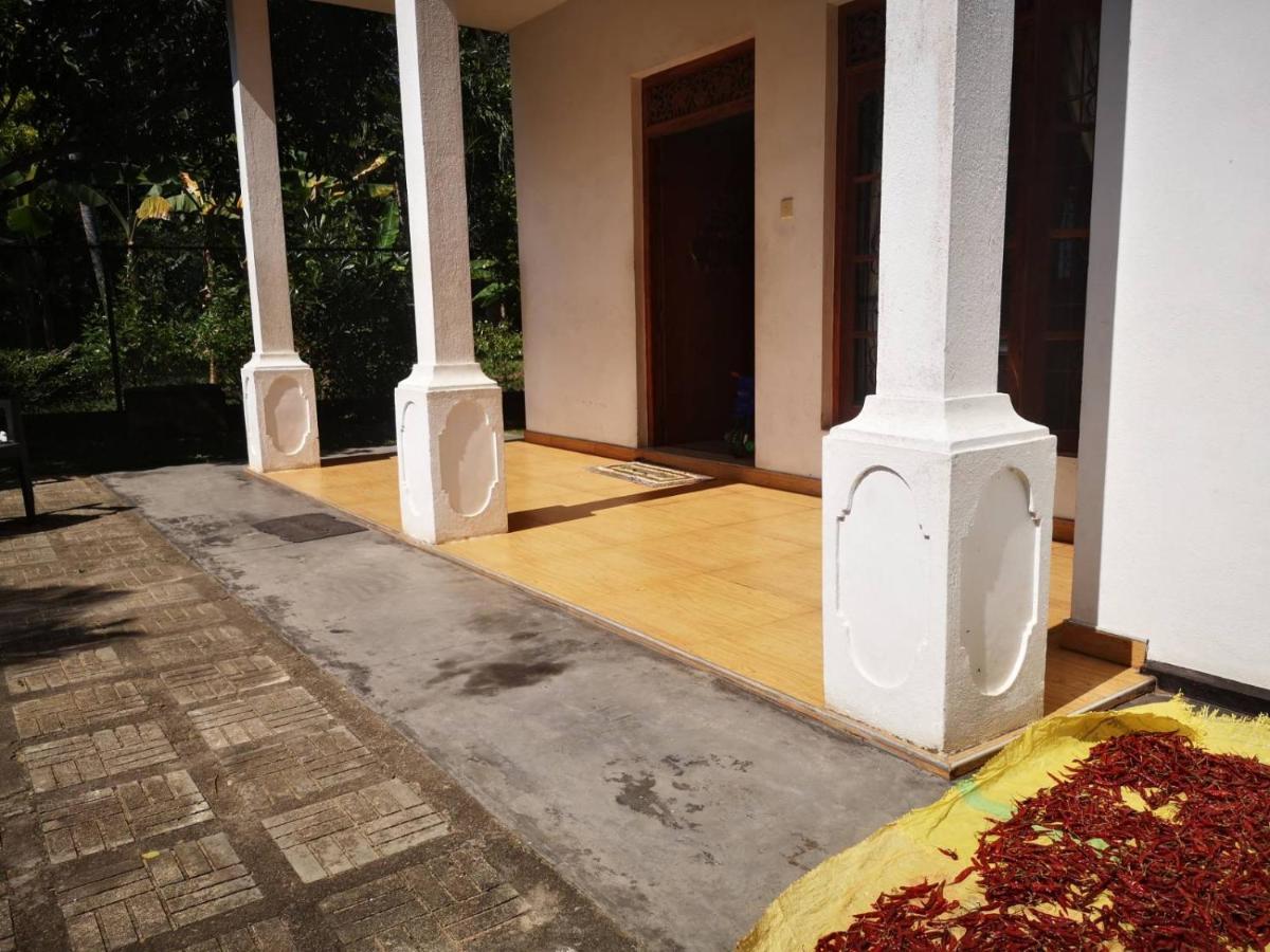 Sithu Guesthouse Bentota Luaran gambar
