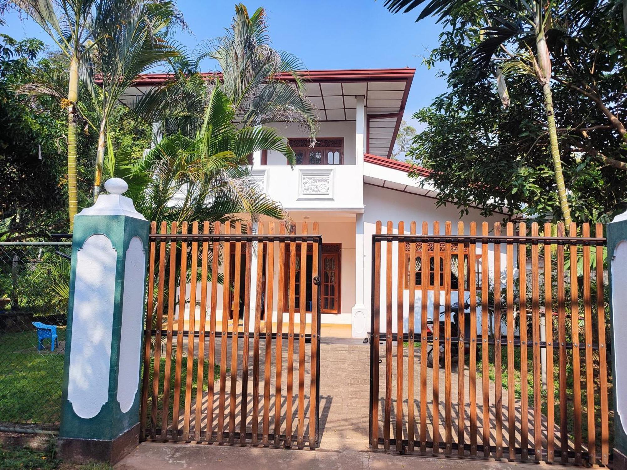Sithu Guesthouse Bentota Luaran gambar